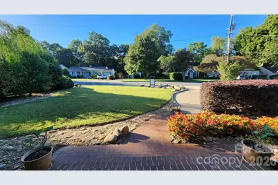 2215 Hassell Place, Charlotte, NC 28209 - Photo 7