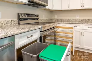 2912 Woodstream Dr, Valdese, NC 28690 - Photo 9