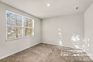 5356 Austin Knoll Ct, Charlotte, NC 28269 - Photo 13