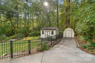 23 Shelby Dr, Asheville, NC 28803 - Photo 15