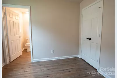 2311 Sherrill Street, Charlotte, NC 28208 - Photo 9