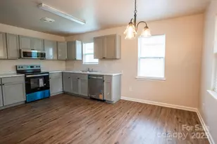 2311 Sherrill St, Charlotte, NC 28208 - Photo 5