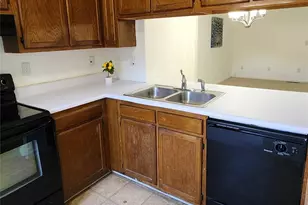 568 Lex Dr, Charlotte, NC 28262 - Photo 3