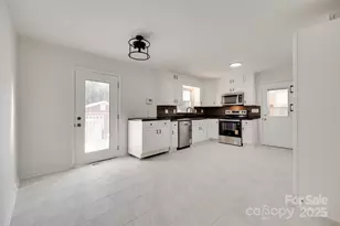 876 Kentwood Dr, Rock Hill, SC 29730 - Photo 11