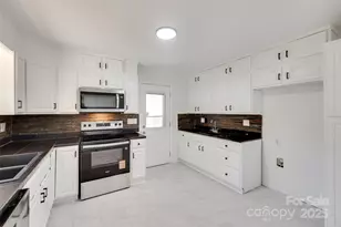 876 Kentwood Dr, Rock Hill, SC 29730 - Photo 13