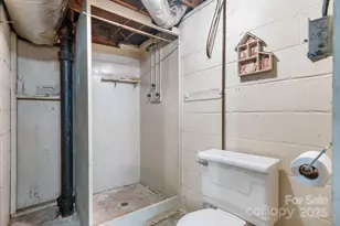 4955 Midway Sand Rd, Hickory, NC 28601 - Photo 21