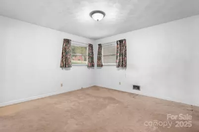 4955 Midway Sand Road, Hickory, NC 28601 - Photo 19