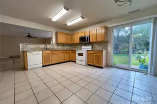 3431 Pikes Peak Dr, Gastonia, NC 28052 - Photo 15