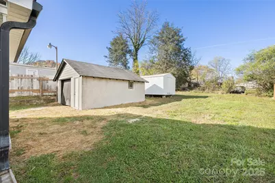 107 Thomas Street, Canton, NC 28716 - Photo 21