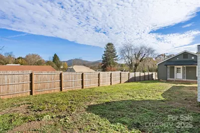 107 Thomas Street, Canton, NC 28716 - Photo 23