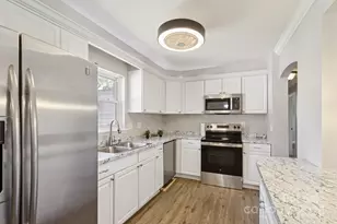 1024 Old Mountain View Rd, Mount Holly, NC 28120 - Photo 9