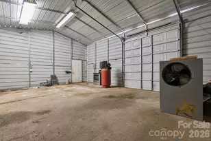 1024 Old Mountain View Rd, Mount Holly, NC 28120 - Photo 23