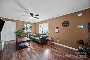 624 Overlook Dr, Newton, NC 28658 - Photo 9