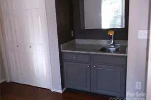 5007 Sharon Rd, Charlotte, NC 28210 - Photo 7