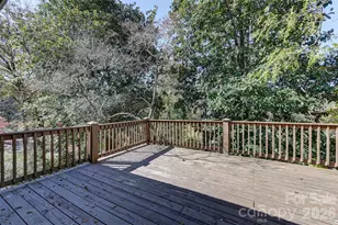 22 E Shore Dr, Asheville, NC 28805 - Photo 23