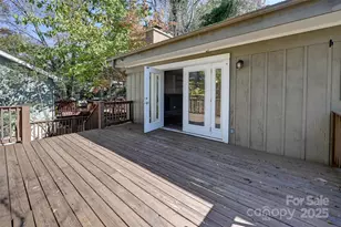 22 E Shore Dr, Asheville, NC 28805 - Photo 11