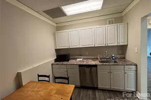 3121 Springbank Ln, Charlotte, NC 28226 - Photo 37