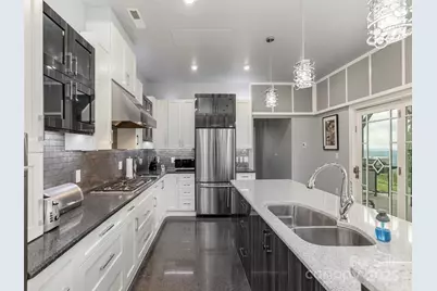 161 Birchwood Drive, Hendersonville, NC 28739 - Photo 15