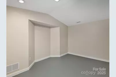 732 Jonesborough Street, Hendersonville, NC 28739 - Photo 7