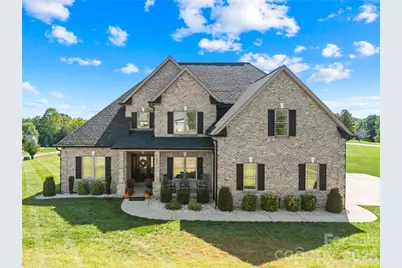 895 Oak Ridge Farms Circle, Newton, NC 28658 - Photo 9