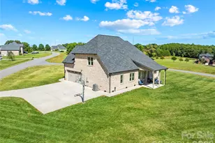 895 Oak Ridge Farms Circle, Newton, NC 28658 - Photo 35