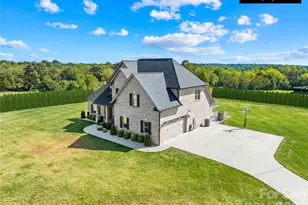 895 Oak Ridge Farms Circle, Newton, NC 28658 - Photo 7