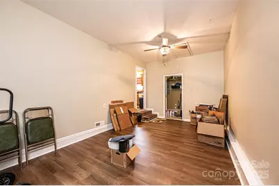 1324 39th Street SW, Hickory, NC 28602 - Photo 13