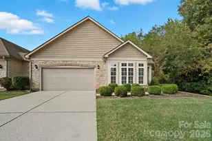 2232 Coltsview Ln, Matthews, NC 28105 - Photo 3