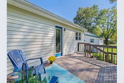 84 S Hill Street, Waynesville, NC 28786 - Photo 7