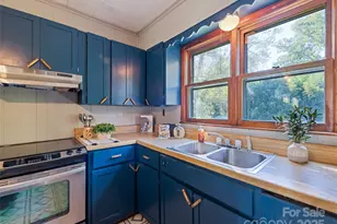 84 S Hill St, Waynesville, NC 28786 - Photo 13