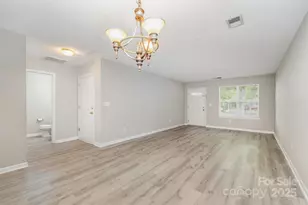 8725 Robinson Forest Dr, Charlotte, NC 28277 - Photo 17