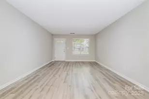 8725 Robinson Forest Dr, Charlotte, NC 28277 - Photo 15