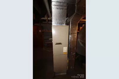 2714 Indian Trail, Lenoir, NC 28645 - Photo 35