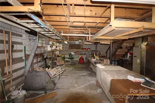 2714 Indian Trail, Lenoir, NC 28645 - Photo 31