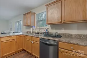 223 Stockbridge Dr, Spartanburg, SC 29301 - Photo 7