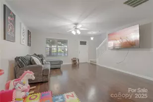 223 Stockbridge Dr, Spartanburg, SC 29301 - Photo 3