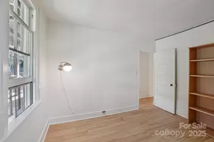 31 Oakwood St, Asheville, NC 28806 - Photo 27