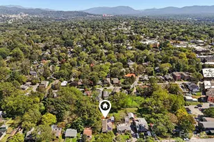 31 Oakwood St, Asheville, NC 28806 - Photo 43