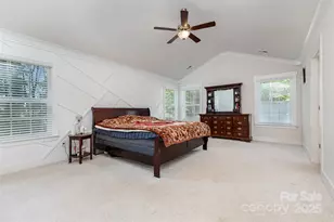 7725 Shalom Dr, Charlotte, NC 28216 - Photo 9