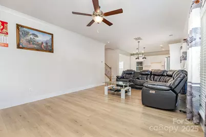 7725 Shalom Drive, Charlotte, NC 28216 - Photo 7