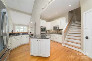 38 Par Dr, Granite Falls, NC 28630 - Photo 3