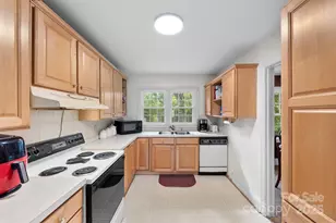 310 S Main St, Stanley, NC 28164 - Photo 9