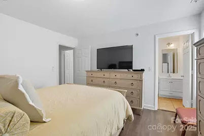 2018 Lasalle Street, Charlotte, NC 28216 - Photo 21