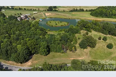 4604 Mirror Lake Drive, Catawba, NC 28609 - Photo 3