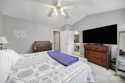 10919 Holly Ridge Boulevard, Charlotte, NC 28216 - Photo 17