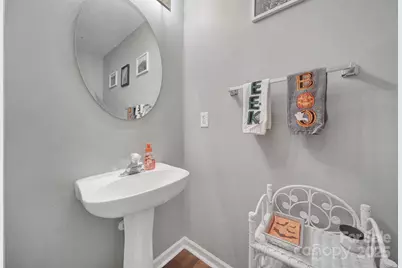 10919 Holly Ridge Boulevard, Charlotte, NC 28216 - Photo 13