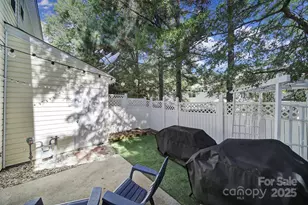 10919 Holly Ridge Blvd, Charlotte, NC 28216 - Photo 25