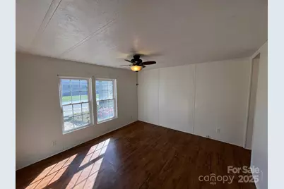 29 E Mitchell Street, Old Fort, NC 28762 - Photo 9