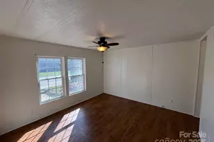 29 E Mitchell St, Old Fort, NC 28762 - Photo 9