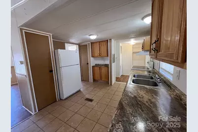 29 E Mitchell Street, Old Fort, NC 28762 - Photo 7